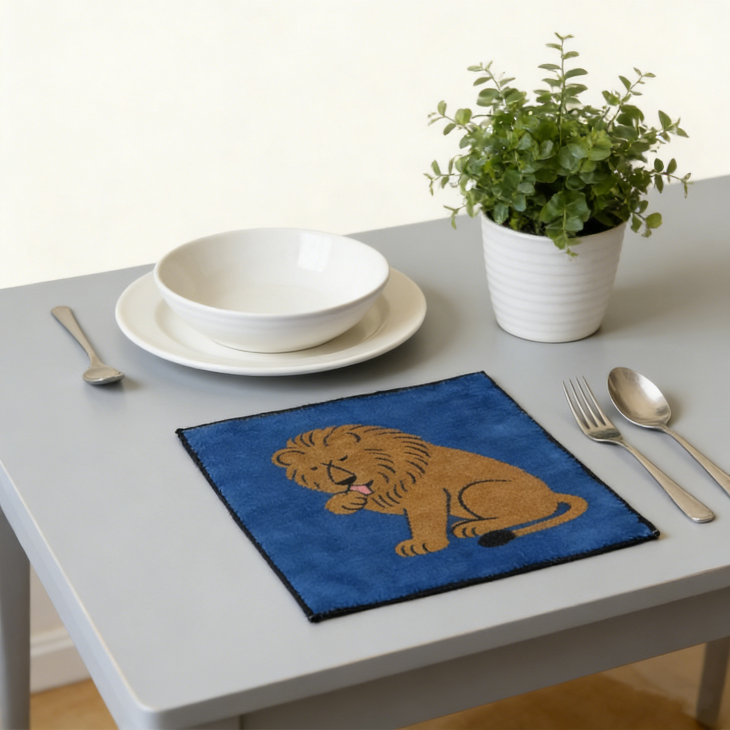 Lioness Hand Towel - Blue